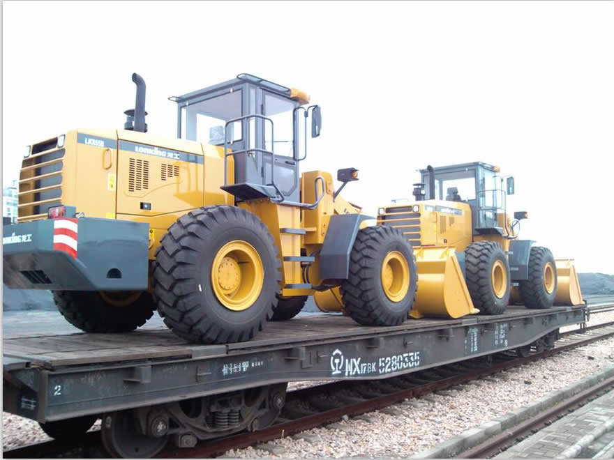上海-烏茲別克斯坦 大型叉車(chē)挖掘機(jī)運(yùn)輸